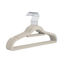 Kit com 60 Cabides Slim Veludo Flocado Bege Gancho de Metal