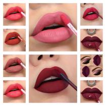 Kit com 7 Batons cores Variadas 1 de brinde Kit com 7 Batons cores Variadas 1 de brinde