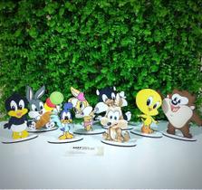 Kit com 8 Displays Coloridos dos Personagens Looney Tunes Baby em MDF de 13cm de Altura