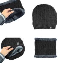 Kit com Gorro de Frio Felpudo Cachecol Estilo Gola Bordas Felpudas proteção contra baixas temperaturas Cor Preto