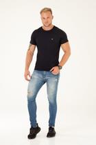 Kit com três Camisetas Masculina na cor Preta Kit com três Camisetas Masculina na cor Preta