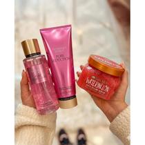 Kit Combo Pure Seduction 100% Original com Body Splash 250ml, Loção Hidratante e Esfoliante para Cui Kit Combo Pure Seduction 100% Original com Body Splash 250ml, Loção Hidratante e Esfoliante para Cui