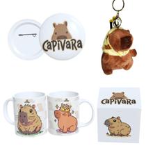 Kit Completo Capivara Caneca Estampada, Botton 4,4cm, Pelúcia de Capivara e Caixa Personalizada