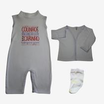 Kit Completo Macacão, Casaquinho e Meia para os Dias de Frio Kit Completo Macacão, Casaquinho e Meia para os Dias de Frio