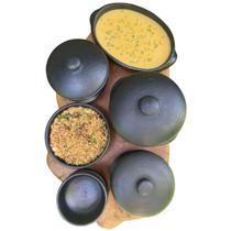Kit Completo Panelas de Barro Capixaba 1L 2L 3L com Travessa Cumbucas e Tigela Jogo Completo Cozinha Brasileira Kit Completo Panelas de Barro Capixaba 1L 2L 3L com Travessa Cumbucas e Tigela Jogo Completo Cozinha Brasileira
