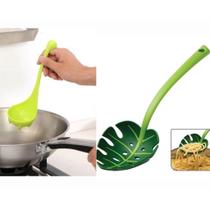 Kit Concha Dinossauro + Escumadeira Para Massas Folha Verde Kit Concha Dinossauro + Escumadeira Para Massas Folha Verde