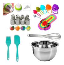 Kit Confeiteiro Para Decoração De Bolos E Cupcakes 22 Peças