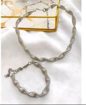 Kit Conjunto Colar Choker + Pulseira Torcido Mola Elos Andulado Folheado Ouro 18k Prata Tendência Blogueira