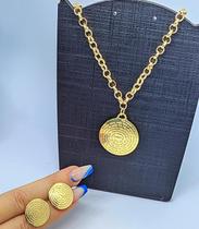 Kit Conjunto Colar e Brincos Feminino Corrente Elo Português Medalha Oração Pai Nosso Folheado Brinco Antialérgico Moda