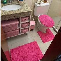 Kit Conjunto de Tapetes 3 Peças Para Banheiro Macarrão Lindo e Macio Antiderrapante Rosa Pink - Linda Casa