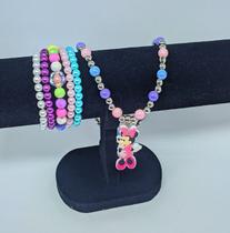 Kit Conjunto Infantil Colar e Pulseiras Miçangas Coloridas Pingente Unicórnio Minnie Doce Sereia Pony Crianças Meninas