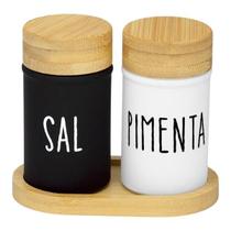 Kit Conjunto Porta Temperos Condimentos Saleiro E Pimenteiro Em Vidro 2 Peças Com Suporte De Bambu Kit Conjunto Porta Temperos Condimentos Saleiro E Pimenteiro Em Vidro 2 Peças Com Suporte De Bambu