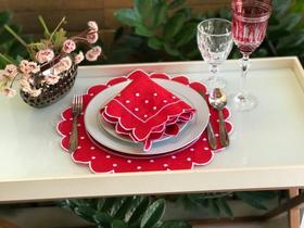 Kit Conjunto Sousplat Jogo Americano Bordado Com Guardanapo Para 3 lugares Kit Conjunto Sousplat Jogo Americano Bordado Com Guardanapo Para 3 lugares