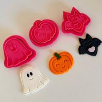 Kit Cortador e Marcador Halloween Cute - D250953 - Ideal para Massas e Pastas Kit Cortador e Marcador Halloween Cute - D250953 - Ideal para Massas e Pastas