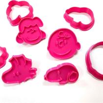 Kit Cortador e Marcador Snoopy - D250643 - Ideal para Docinhos Personalizados Kit Cortador e Marcador Snoopy - D250643 - Ideal para Docinhos Personalizados