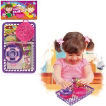 Kit cozinha infantil com cesta + escorredor e acessorios 6 pecas na solapa - PICA PAU Kit cozinha infantil com cesta + escorredor e acessorios 6 pecas na solapa - PICA PAU