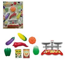 Kit cozinha infantil com legumes + balanca e acessorios 9 pecas na cartela - PICA PAU