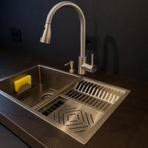 Kit Cuba Calha Gourmet 90X40cm Inox 304 Luxo Com Torneira Monocomando, Dispenser de Detergente e Lixeira 4L de Embutir, Suporte de Esponja