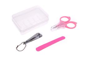 Kit Cuidados Higiene Bebê Tesoura Cortador e Lixa Rosa