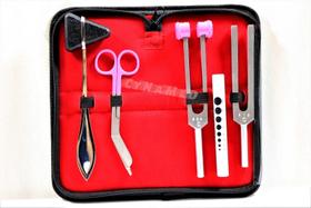 Kit Cynamed de Tesoura e Martelo de Reflexo 5 Peças (14 cm) Kit Cynamed de Tesoura e Martelo de Reflexo 5 Peças (14 cm)
