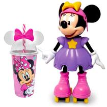 Kit da Boneca Minnie Patinadora que Fala com Copo com Orelhas e Canudo