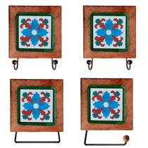 Kit de Banheiro Artesanal com Ladrilho Hidráulico 4 Peças em Madeira Maciça e Ferro Kit de Banheiro Artesanal com Ladrilho Hidráulico 4 Peças em Madeira Maciça e Ferro