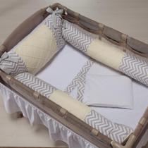 Kit de Berço Desmontável 4 Peças Chevron Amarelo Unissex Kit de Berço Desmontável 4 Peças Chevron Amarelo Unissex