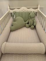 Kit de Berço Tricot cinza claro e verde (urso e nuvem não incluso)