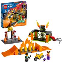 Kit de construção LEGO City Stunt Park 60293 com 170 peças Kit de construção LEGO City Stunt Park 60293 com 170 peças