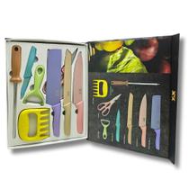 Kit de Facas Coloridas 8 Peças com Afiador, Tesoura e Garra p/ Desfiar Kit de Facas Coloridas 8 Peças com Afiador, Tesoura e Garra p/ Desfiar