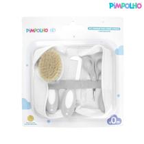 Kit de Higiene Infantil Pimpolho com 5 Peças Cerdas Naturais e Necessaire Exclusiva Kit de Higiene Infantil Pimpolho com 5 Peças Cerdas Naturais e Necessaire Exclusiva