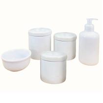 Kit de Higiene para Bebê - Lavabo 5 Peças Off White em Porcelana Kit de Higiene para Bebê - Lavabo 5 Peças Off White em Porcelana