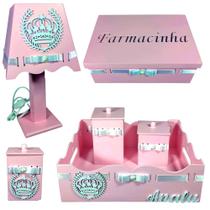 Kit de Higiene para quarto de bebê feminino madeira Mdf 6 pçs - Coroa branco e rosa