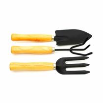 Kit de Jardinagem Merrick 3 Peças Praticidade para suas Plantas Kit de Jardinagem Merrick 3 Peças Praticidade para suas Plantas