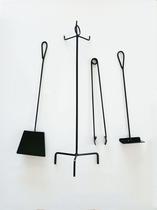 Kit de Limpeza para Lareira e Churrasqueira 4 Peças em Ferro cor Preto Kit de Limpeza para Lareira e Churrasqueira 4 Peças em Ferro cor Preto