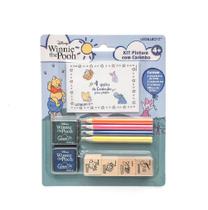 Kit de Pintura Infantil Ursinho Pooh c/ 4 Carimbos, 4 Lápis de Cor, 1 Bloco + 2 Almofadas de Tinta Leo&Leo