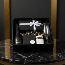Kit de Presente Luxo com Espumante Freixenet, Vinho e Itens Gourmet Premium