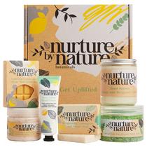 Kit de spa Nurture by Nature Relax & Uplift com sais de banho e bombas