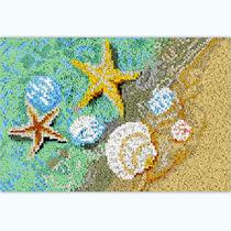 Kit de Tapete Artesanal con Gancho de Conchas Marinas y Estrellas de Mar 52x38 cm Kit de Tapete Artesanal con Gancho de Conchas Marinas y Estrellas de Mar 52x38 cm