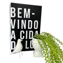 Kit decoração livro Travel + vaso pedestal + pássaro branco