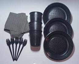 Kit descartaveis coloridos para festa, garfo, prato, copo e guardanapo. 200 unidades