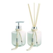 Kit Difusor Saboneteira Vidro Rubi Degrade Branco 300ml C/ Enfeite Kit Difusor Saboneteira Vidro Rubi Degrade Branco 300ml C/ Enfeite