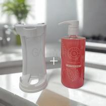 Kit Dispenser Shampoo/Condicionador 2em1 500ml Pitanga com Suporte Branco Realgems Kit Dispenser Shampoo/Condicionador 2em1 500ml Pitanga com Suporte Branco Realgems
