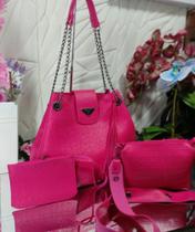 Kit duas bolsas mais uma carteira rosa Kit duas bolsas mais uma carteira rosa