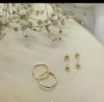 Kit Dupla Brinco Bolinha e Argola Quadrada P Ouro 18K Kit Dupla Brinco Bolinha e Argola Quadrada P Ouro 18K