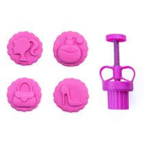 Kit Ejetor Max Bonequinha Barbir Doces até 25g C/ 4 Moldes Kit Ejetor Max Bonequinha Barbir Doces até 25g C/ 4 Moldes