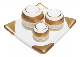 *kit em cerâmica para decoração, contendo 1 prato com 3 bolas na cor branco com dourado fosco*