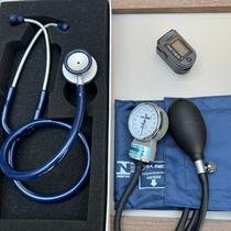 Kit Enfermagem Estagio Acadêmico Azul Estetoscópio Duplo BIC Esfigmomanômetro P.A Med e Oxímetro