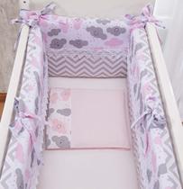 Kit Enxoval para Mini Berço de Bebê Menina Chuva de Amor rosa e cinza Colchao de 45cm a 38cm Largura Kit Enxoval para Mini Berço de Bebê Menina Chuva de Amor rosa e cinza Colchao de 45cm a 38cm Largura