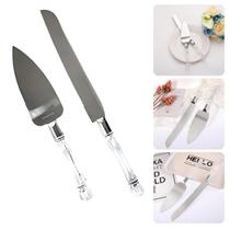 Kit Faca e Espátula Aço Inox e Acrílico Para Servir Bolo Kit Faca e Espátula Aço Inox e Acrílico Para Servir Bolo